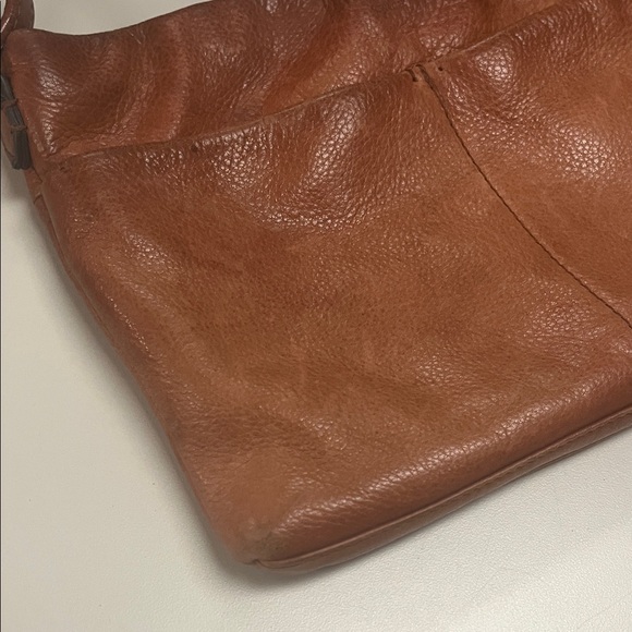 Margot Tan Leather Crossbody Bag adjustable strap/ preowned - Picture 4 of 14